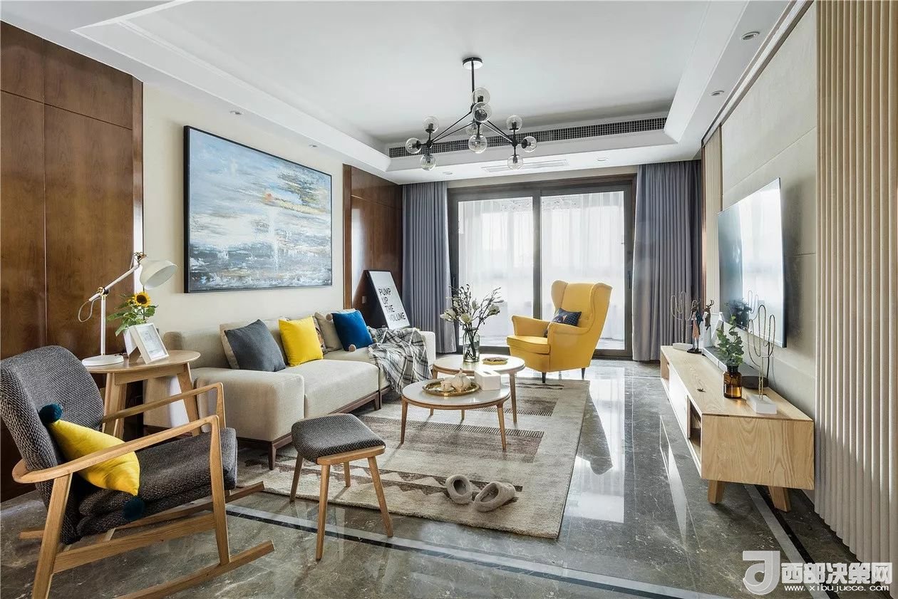 沙發(fā)背景墻選對裝飾畫，才能美了整個客廳空間！