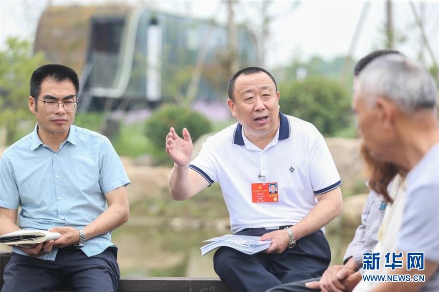 （新華全媒頭條·兩會精神看落實·圖文互動）（2）整體謀劃、系統升級、全面提升——落實全國兩會精神織牢織密公共衛(wèi)生防護網