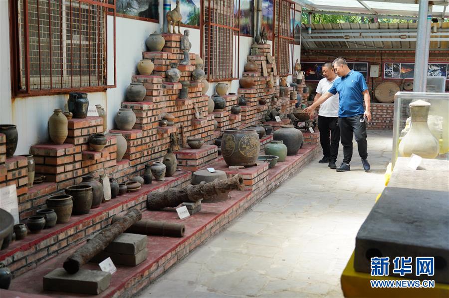 （新華全媒頭條·走向我們的小康生活·圖文互動）（9）長城腳下，小康村串成“珍珠鏈”