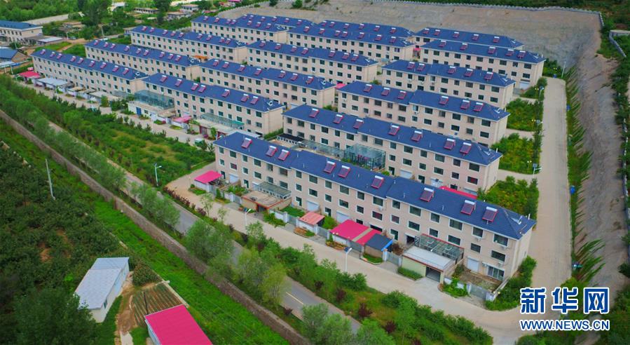 （新華全媒頭條·走向我們的小康生活·圖文互動）（12）長城腳下，小康村串成“珍珠鏈”