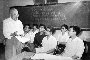 舍我其誰報(bào)國志，碧血丹心愛國情