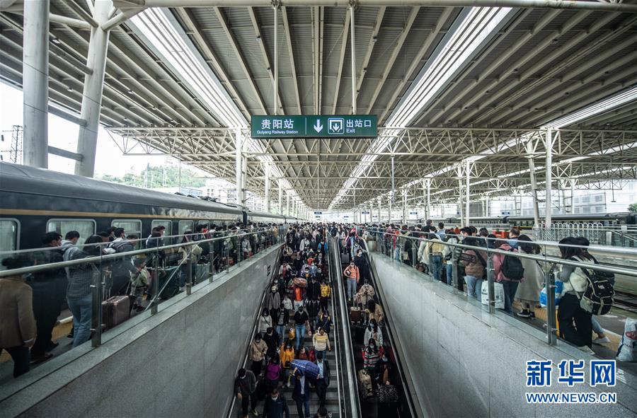 （新華全媒頭條·圖文互動）（2）海納百川共揚帆——黨的十九大以來以習近平同志為核心的黨中央引領(lǐng)中國高水平對外開放紀實
