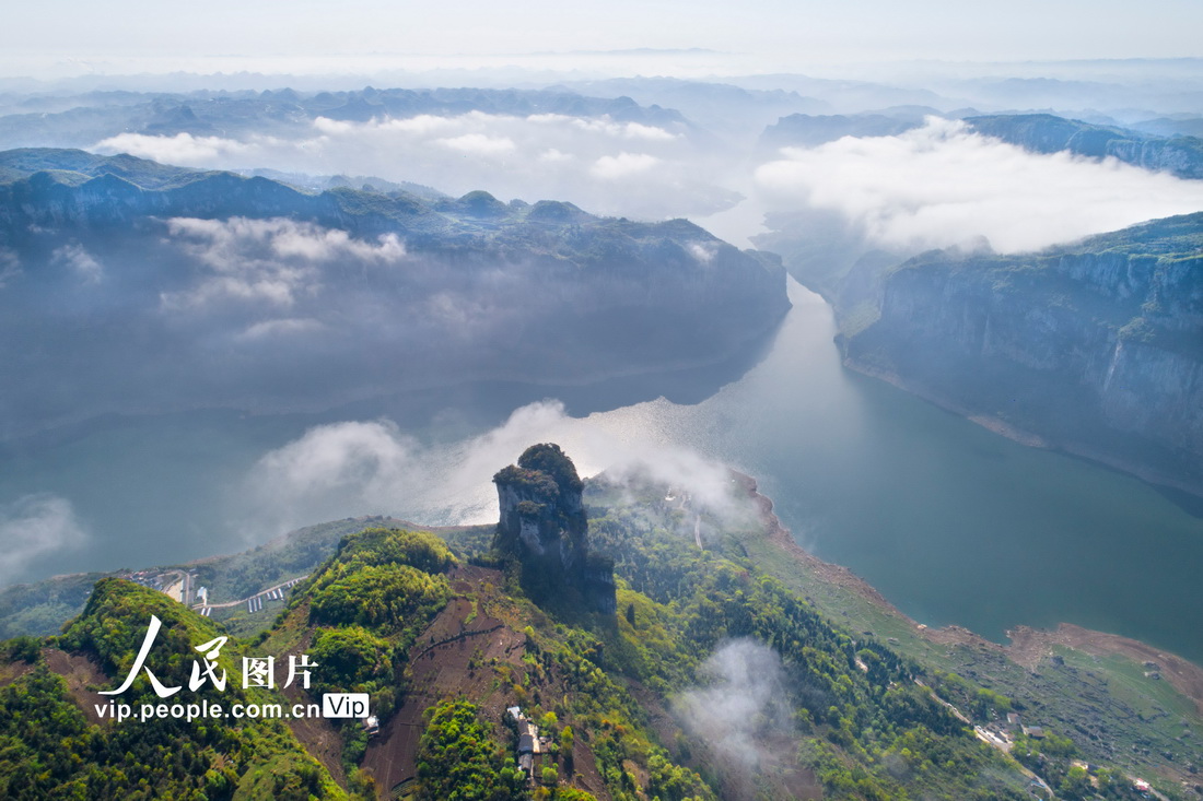 2022年4月3日拍攝的貴州省黔西市新仁苗族鄉(xiāng)境內(nèi)的烏江一級支流六沖河。